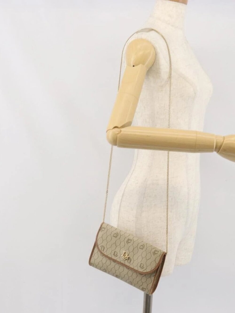 Christian Dior Honeycomb Canvas Chain Shoulder Bag PVC Beige Gold Auth am10688